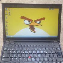 Laptop Thinkpad X230.